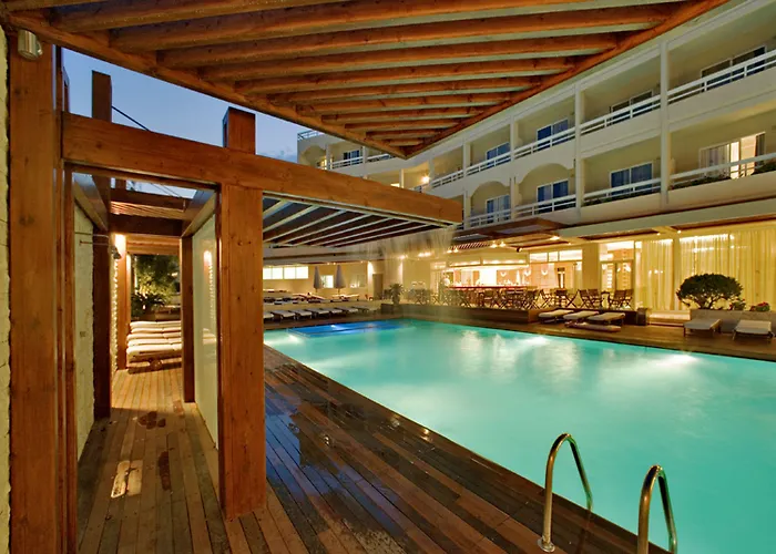 Aparthotel Athineon 4*