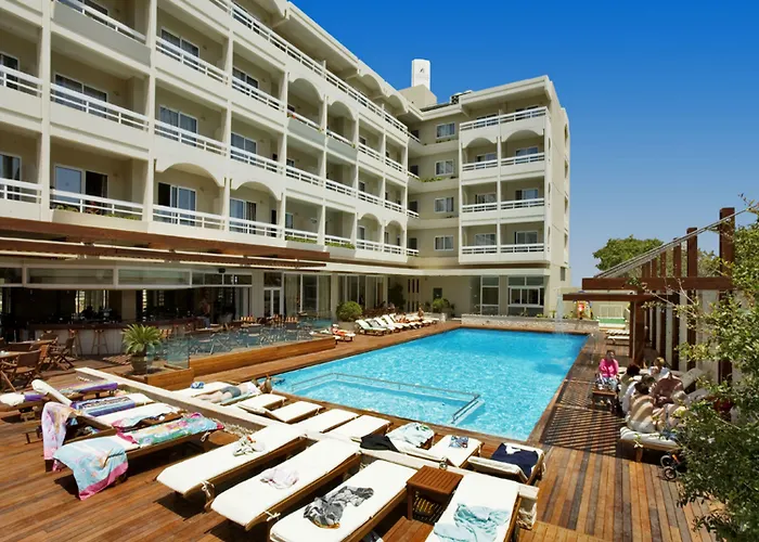 Aparthotel Athineon 4*