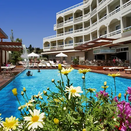 阿斯尼恩酒店 4*