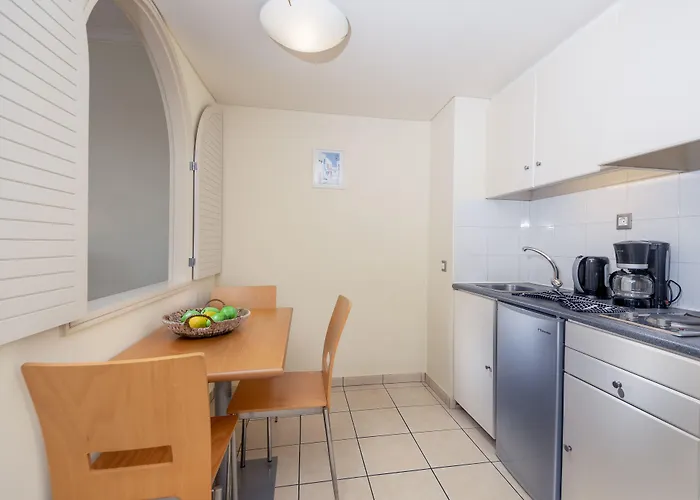 Athineon 4* Rhodes City