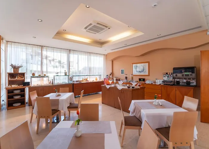 Athineon Hotel de apartamente 4*